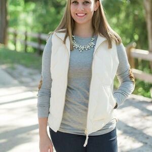 Women's J. Crew Cream Down Puff Vest XS Light cream beige bone shade Zip up Down